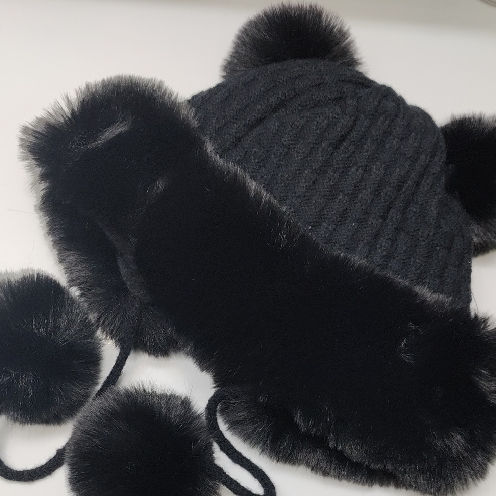 Super fluffy soft beanie hat with pom dangles *new*